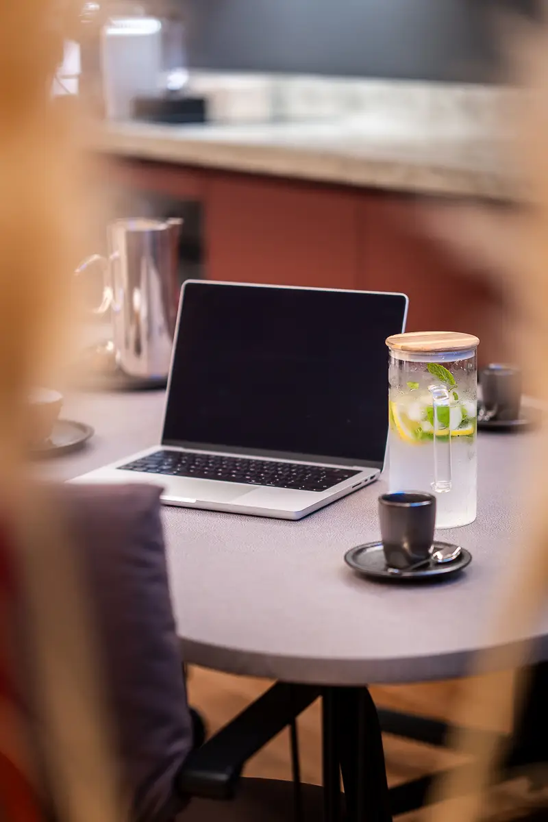 Creative hospitality work setting – a workspace shaped for collaboration, inspiration and thoughtful design